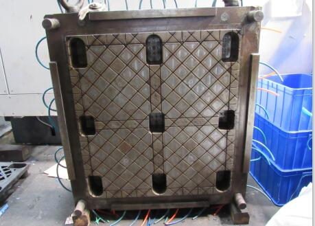 injection mold for plastic pallet